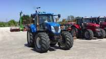 New Holland T7050