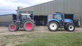 Fendt 820 vs Newholland 7030