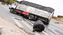 20 Dangerous Truck & Car Driving Fails | Biggest Cranes Idiots Collapsed | Crashed Truck Rescue 