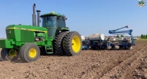 Planting Corn near Platteviile Wisconsin | John Deere 4840 Tractor & Kinze Planter